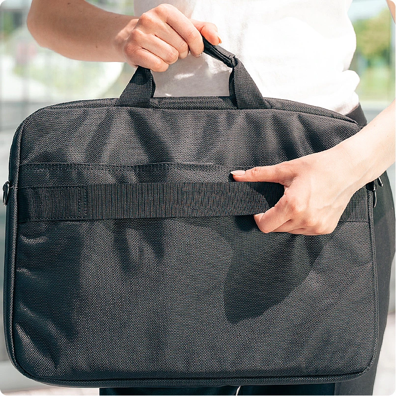 NB-7630 – mocowanie do walizki podróżnej