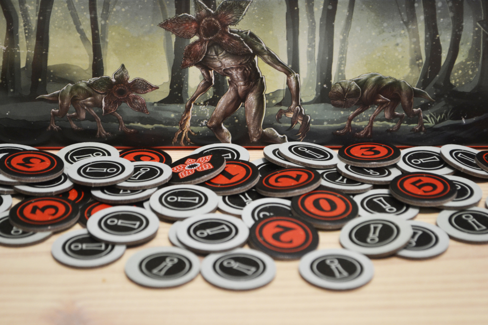 STRANGER THINGS - PORTAL GAMES - komponenty