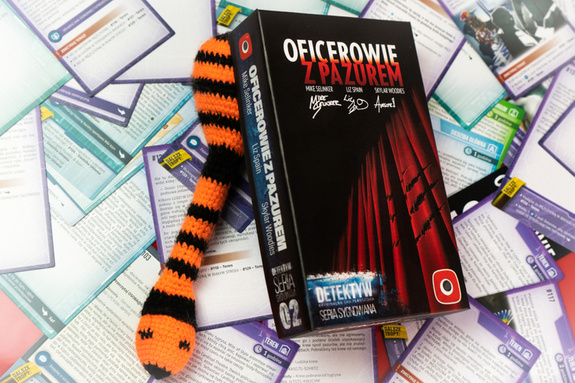 DETEKTYW: OFICEROWIE Z PAZUREM